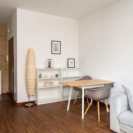 Stawki Pleasant By Bookinghost *