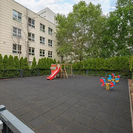 Stawki Pleasant By Bookinghost *