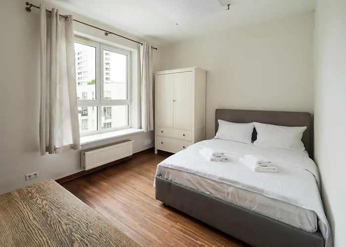 Stawki Pleasant By Bookinghost * Warsaw