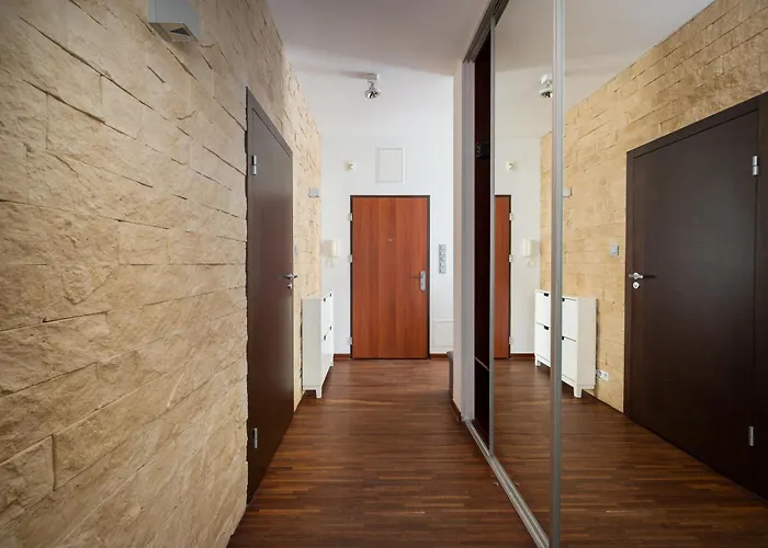 Stawki Pleasant By Bookinghost * Warsaw